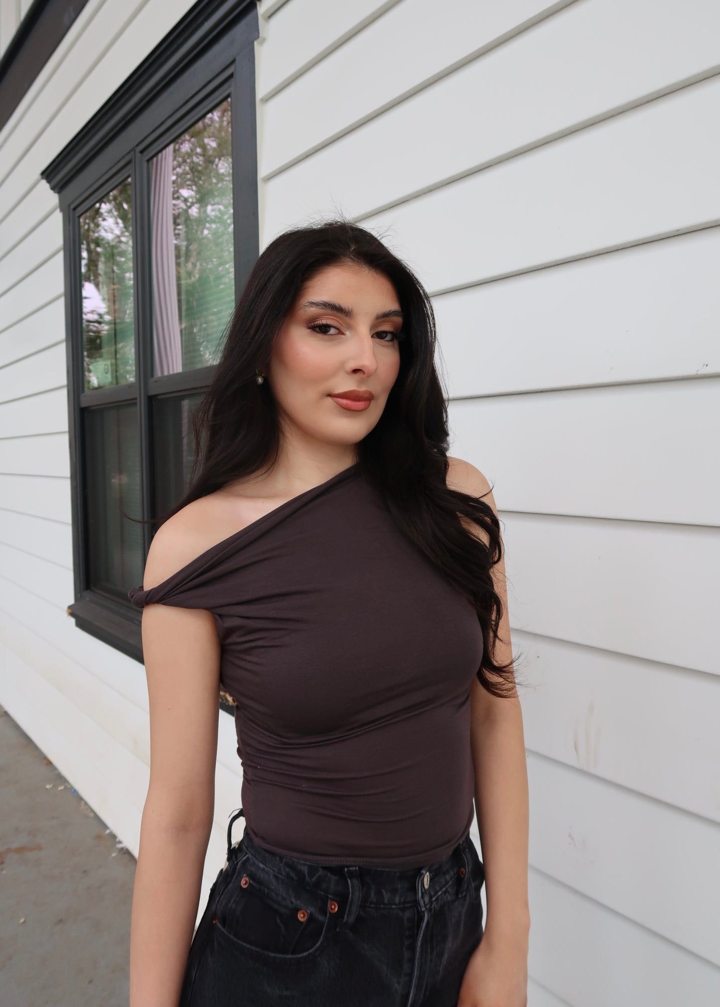 Shoulder Twist Top (Washed Black)